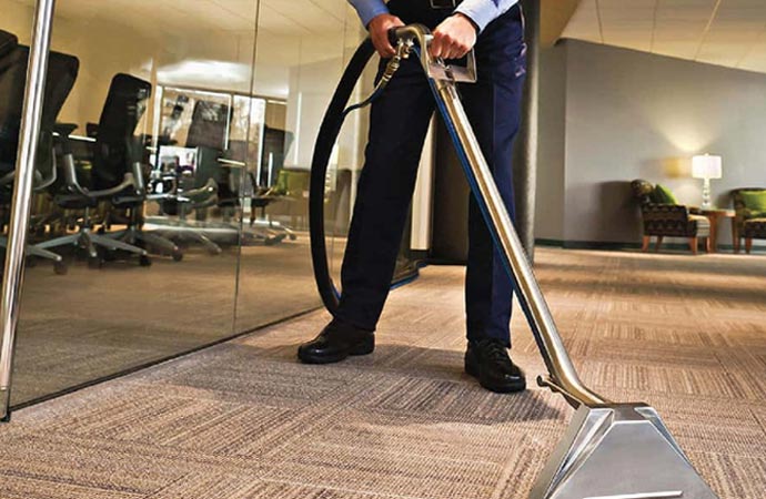 cleaning carpet professionally